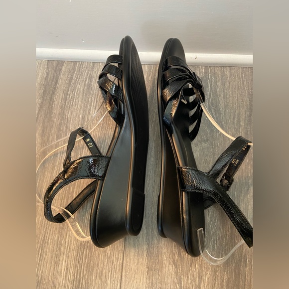 NWOT SAS Strippy Tripad Comfort Women’s Sandals Size 10 W Black Ankle Strap Lthr - Picture 11 of 12